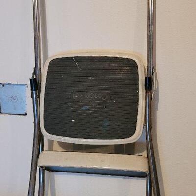 Lot 68: Vintage COSCO Metal Step Ladder