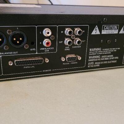 Lot 73: Vintage DENON DN-C635 CD Mp3 Player 