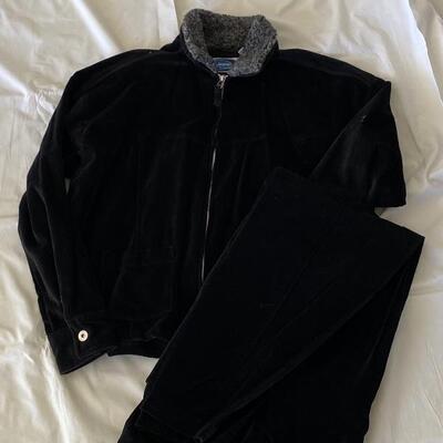 Woman's Black Velveteen Velour Jacket and Jeans Size 11 & Large YD#022-0134