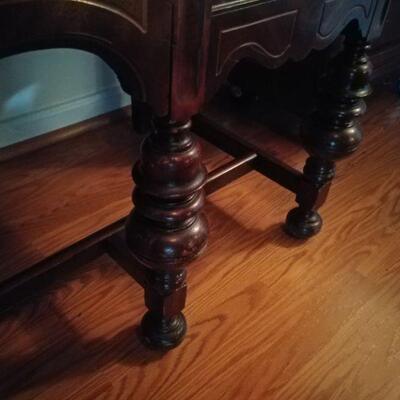 pick up Walpole-William and Mary Style Dining Set-pick up Walpole