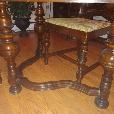 pick up Walpole-William and Mary Style Dining Set-pick up Walpole