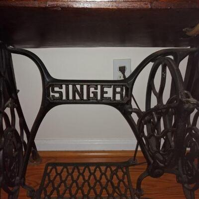 pick up Walpole-Singer Treadle Sewing Machine -pick up Walpole