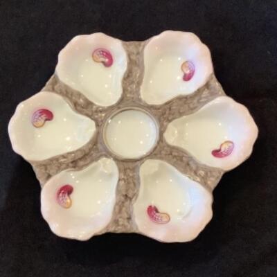 D1020 Antique Oyster Plate