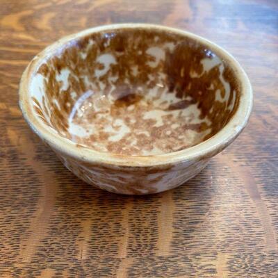 Medium vintage stoneware mixing bowl
