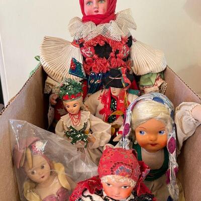 Lot of International dolls 