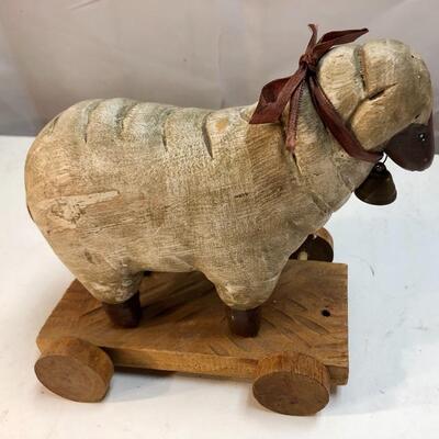 7â€ Carved Wood Primitive Rustic Sheep Push Pull Toy