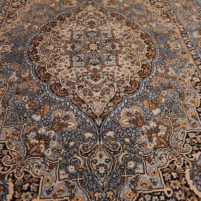 Lot 109: Belgium Wool Rug (4'8" Ã— 7'1")