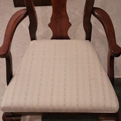 Lot 118: Bernhardt Cherrywood Dining Table with 8 Chairs & 2 Leaves