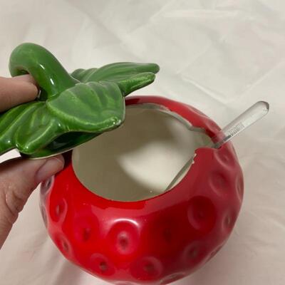 .8. VINTAGE | LEFTON | Strawberry Lidded Sugar Jar