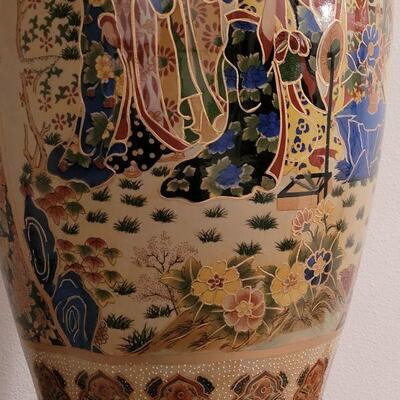Lot 122: Vintage Handpainted Over Transfer Chinese Vase 35.5