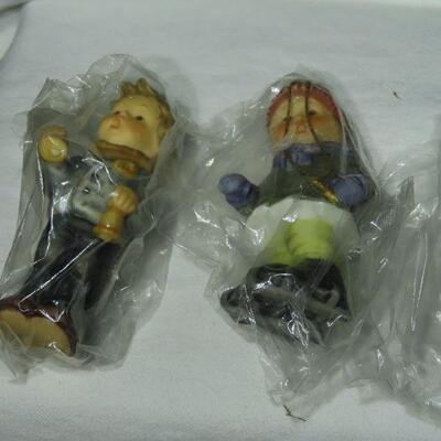 Hummel Lot #51