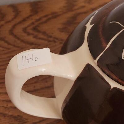 Lot 146: Vintage Teapot