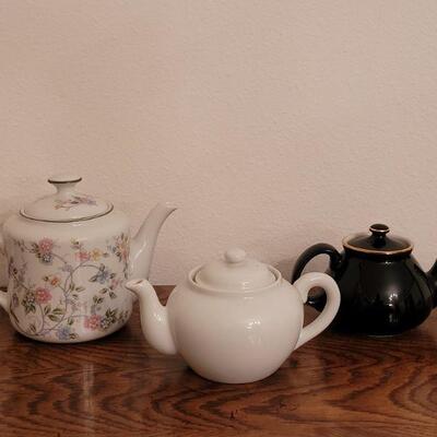 Lot 148: (3) Teapots - Hall, Unmarked & Andrea