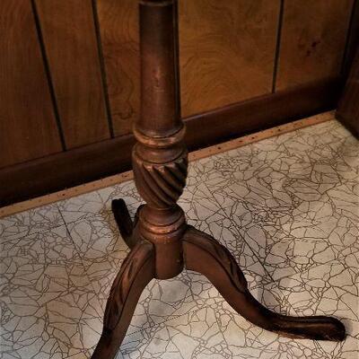 Lot #53  Vintage Pie Crust Table with Pierced Gallery