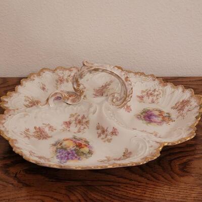 Lot 158: 12" Serving Dish