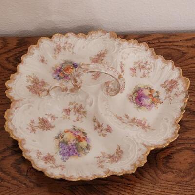 Lot 158: 12" Serving Dish