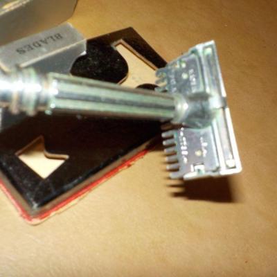 " 1930's Gem Razor and Box".