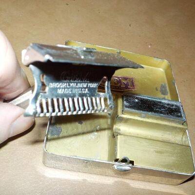 :"1940's Gem Travel Razor with case and blade holder".