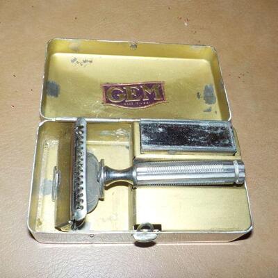 :"1940's Gem Travel Razor with case and blade holder".