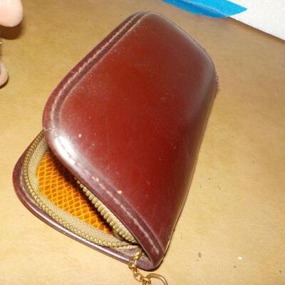 " Gillette Leather Sovereign Travel Kit" est. 1940's.