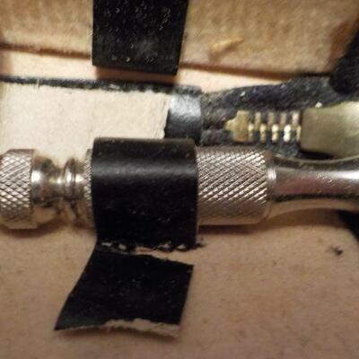 " Gillette's MIni 1930's razor complete but small ."