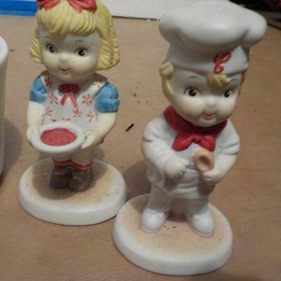 " Corning ware Sugar & Creamer plus Cambell soup figurines."