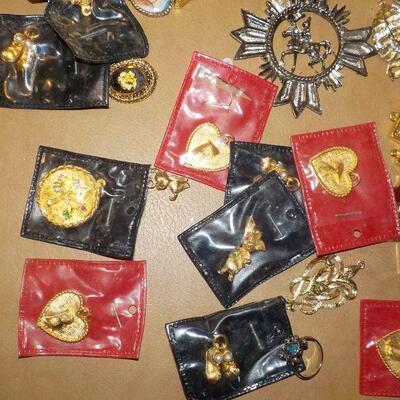 " Custom Jewelry accessory kit/ 100+ pieces ".