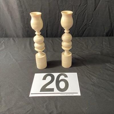 LOT#26MB1: Ivory Candle Sticks (FL ID REQ)