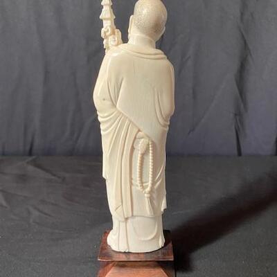 LOT#41LR: Ivory Figure of a Wise Man