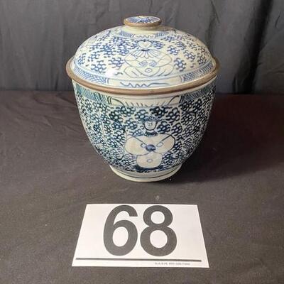 LOT#68LR: Porcelain Covered Pot w/ Four Buddhas