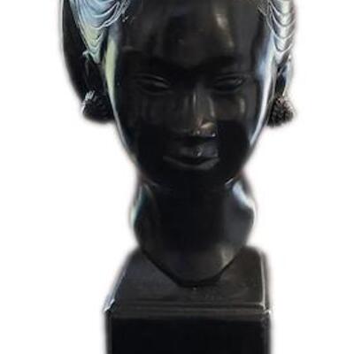LOT#78LR: Pair of Vietnamese Lacquered Busts by Thanh Le