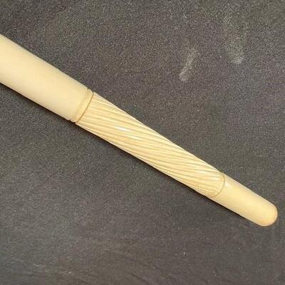 LOT#87LR: Ornately Carved Ivory Cane (FL ID REQ)