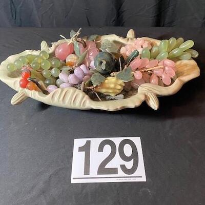 LOT#129LR: Jade Fruit Bowl w/ Celadon Platter