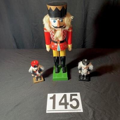 LOT#145LR: Nutcracker Lot