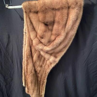 LOT#156LR: Vintage Fur Stole