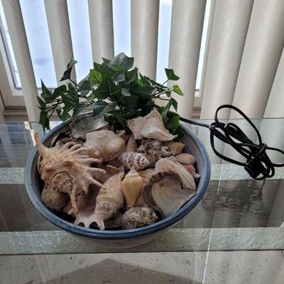 Lot 194: Ceramic Bowl Fountain with Shells (untested) 