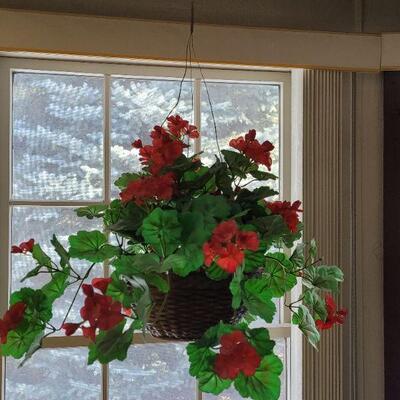 Lot 199: Hanging Basket Silk Plant