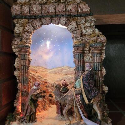 Lot 221: Lighted Nativity 