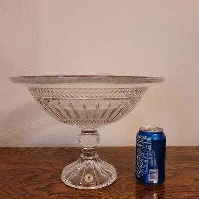 Lot 224: BOMBAY Crystal Pedestal Bowl
