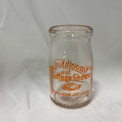 .19. VINTAGE | Smooth Kool Dairy Co | Bucyrus, Ohio | Cottage Cheese Jar