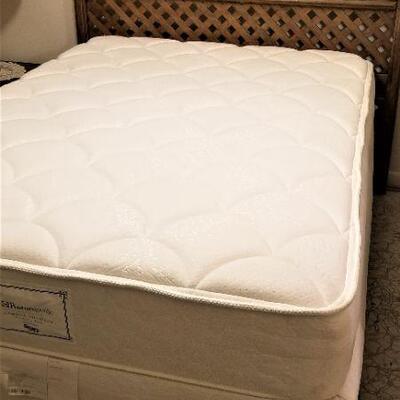 Lot #80  Thomasville Full/Double Bed - headboard, frame, nice mattress set