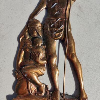 Metal decorative wall hanger