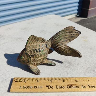 Decorative metal fish