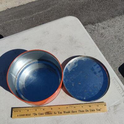 Vintage tin
