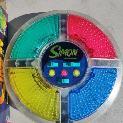 Simon the ultimate brain battle