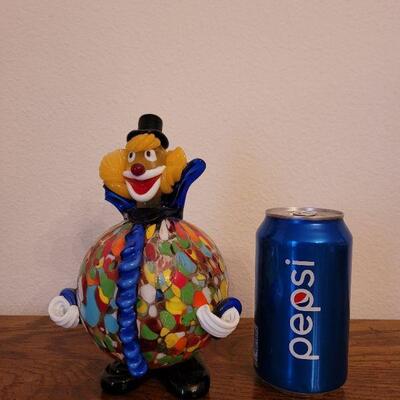 Loy 245: Blown Glass Clown (Collar Chipped on one side)