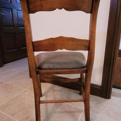 Lot 251: Antique Chair