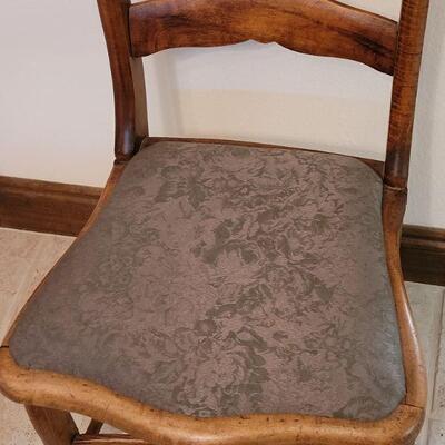 Lot 251: Antique Chair
