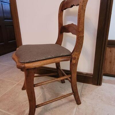 Lot 251: Antique Chair