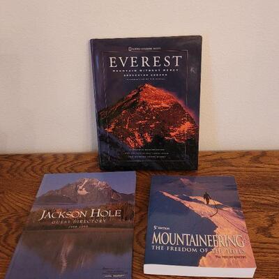 Lot 253: Mountain Theme Book (3)